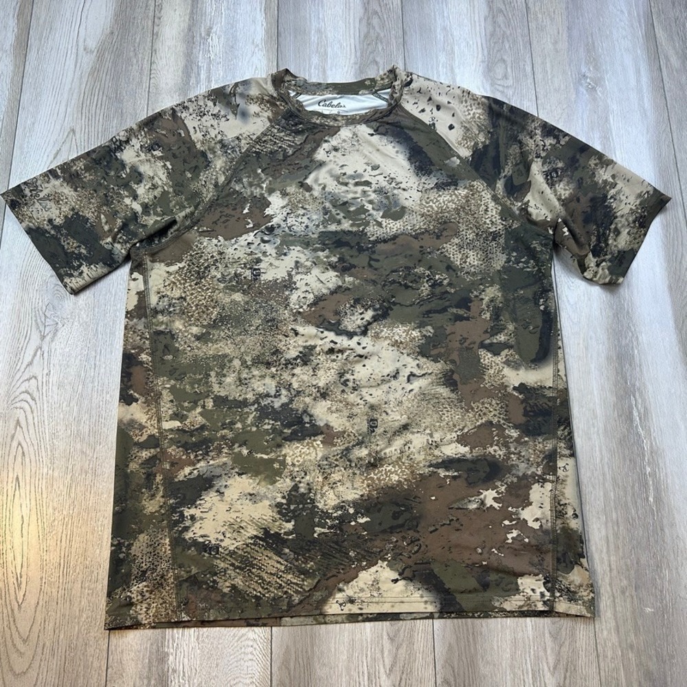 Cabelas Mens Shirt Large Camo Short Sleeve Lightweight Performance Stretch Men